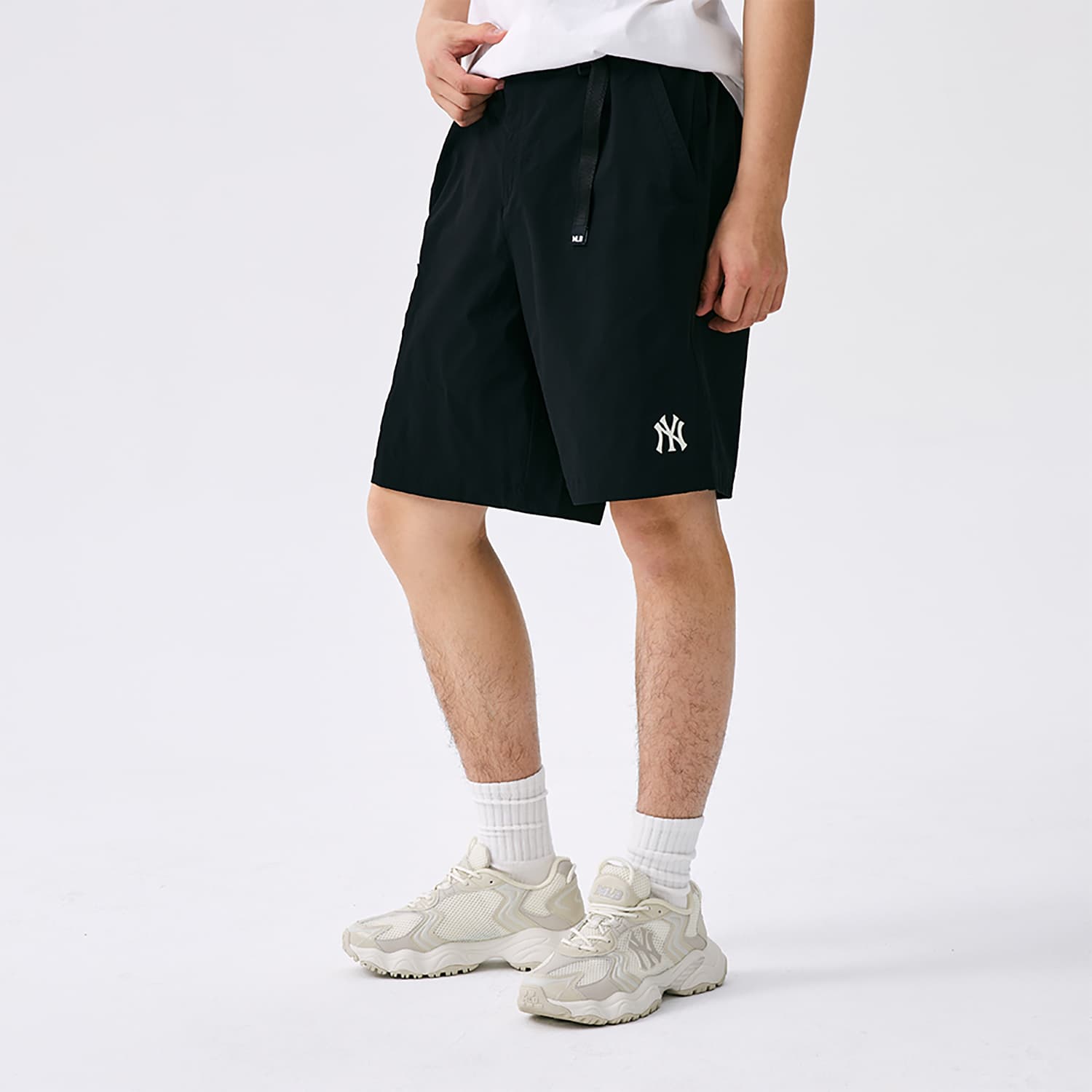 MLB New York Yankees Basic Collection SS25 Карго Шорты Унисекс Черные - изображение 6