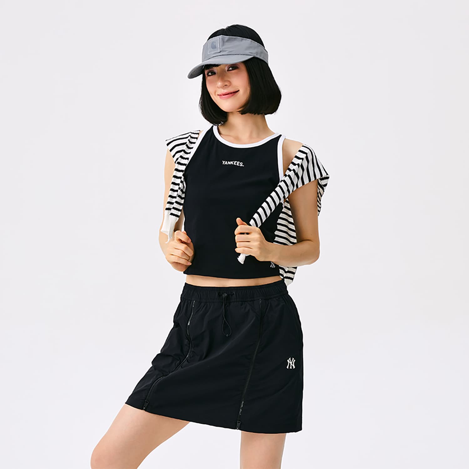 Майка MLB Preppy Style Collection New York Yankees SS25 Майка Женская Черная - изображение 5