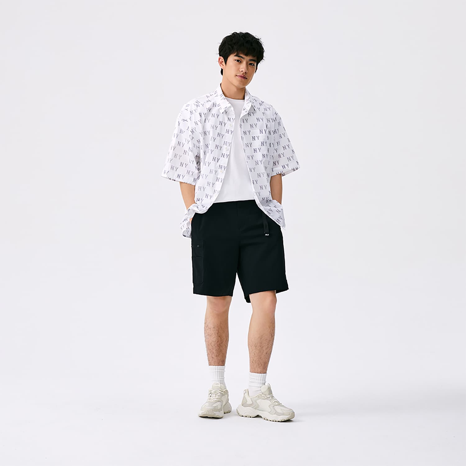 MLB New York Yankees Basic Collection SS25 Карго Шорты Унисекс Черные - изображение 8