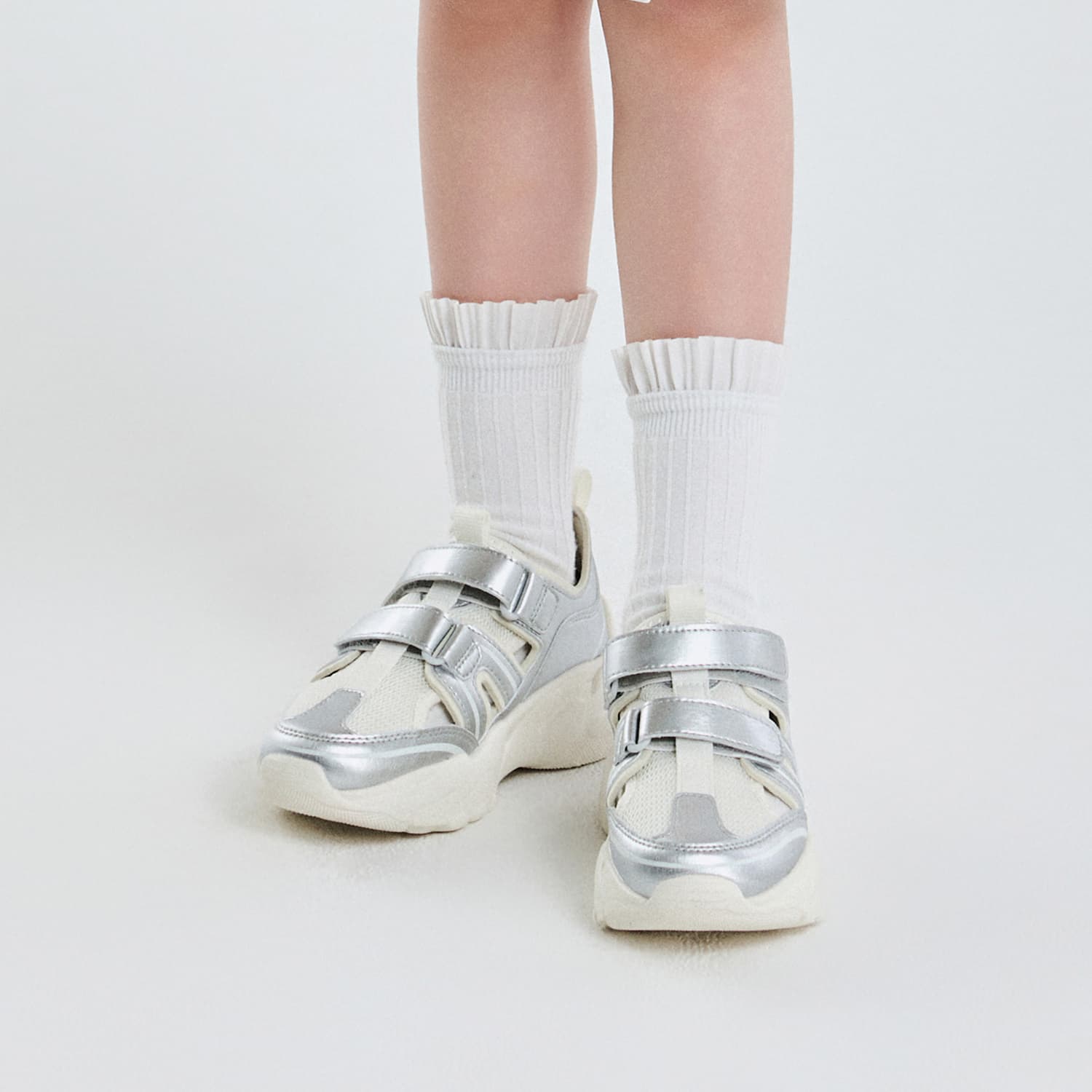 Кроссовки Mlb Base Logo Нью-Йорк Янкис Синтетическая кожа Low Топ Kids Lifestyle Shoes Серебряный Детский - изображение 6
