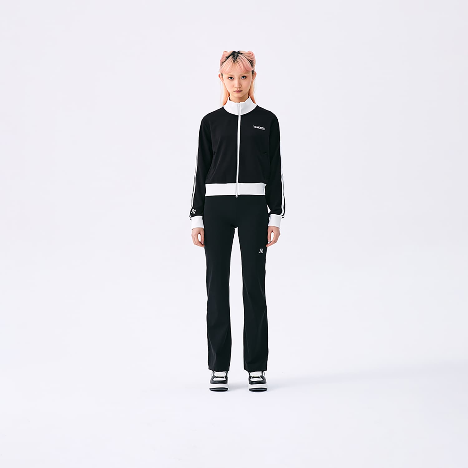 Куртка MLB Preppy Style Collection New York Yankees SS25 Куртка Женская Черная - изображение 7