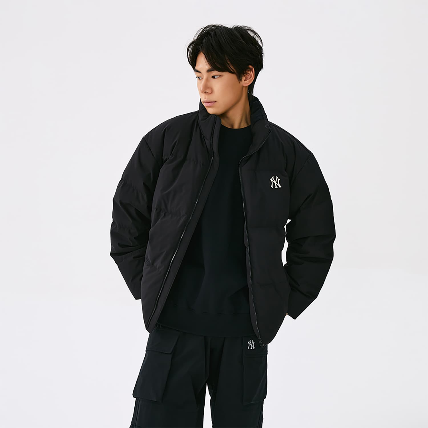 Зимняя куртка MLB New York Yankees Basic Collection FW25 Пуховик Унисекс - изображение 5