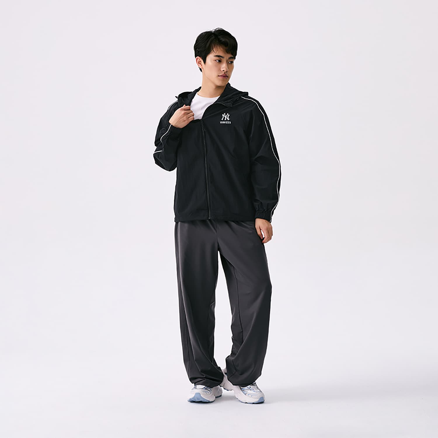 Куртка MLB Preppy Style Collection New York Yankees SS25 Куртка Унисекс Черная - изображение 3