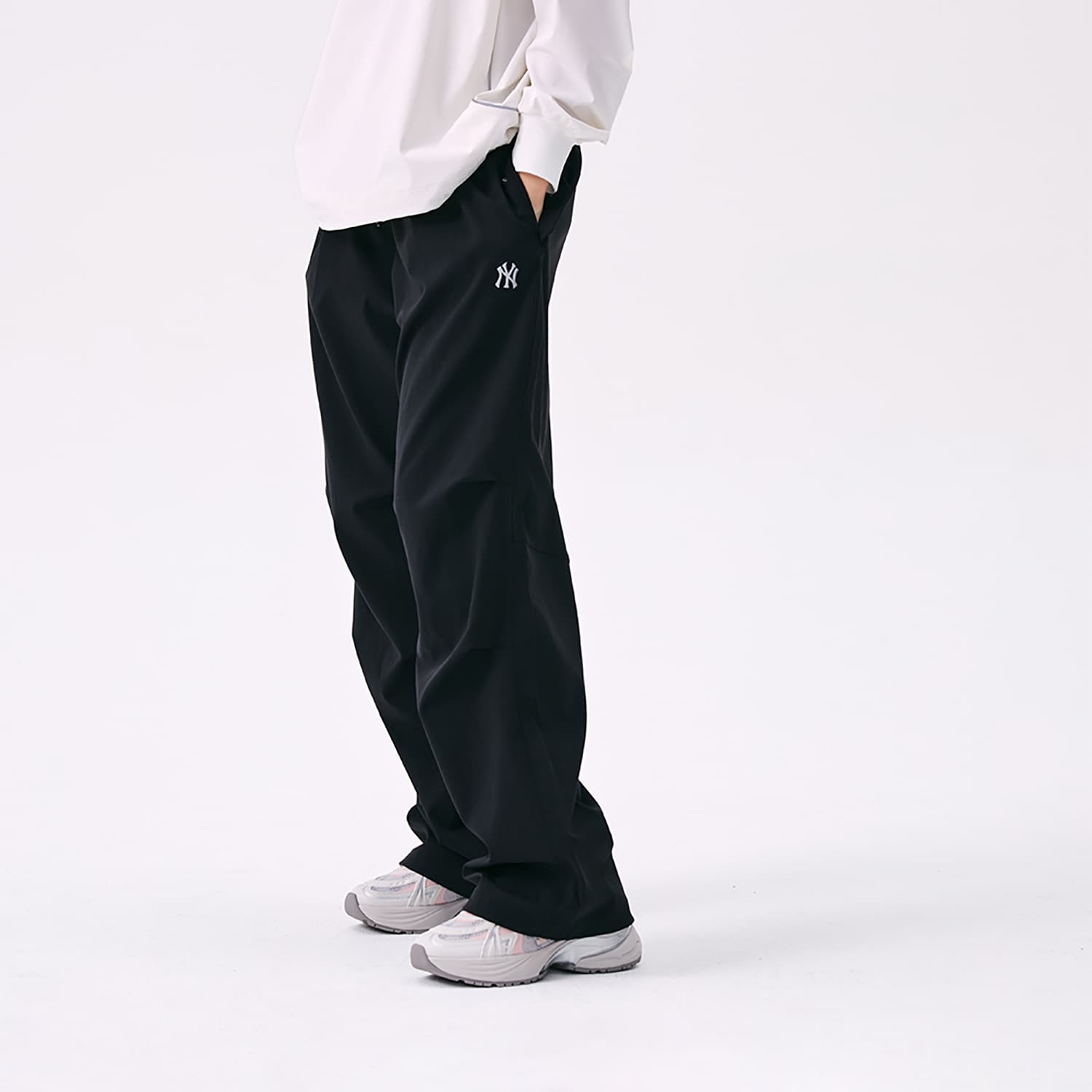 Штаны MLB New York Yankees Basic Collection SS25 Повседневные Штаны Мужские Черные - изображение 5