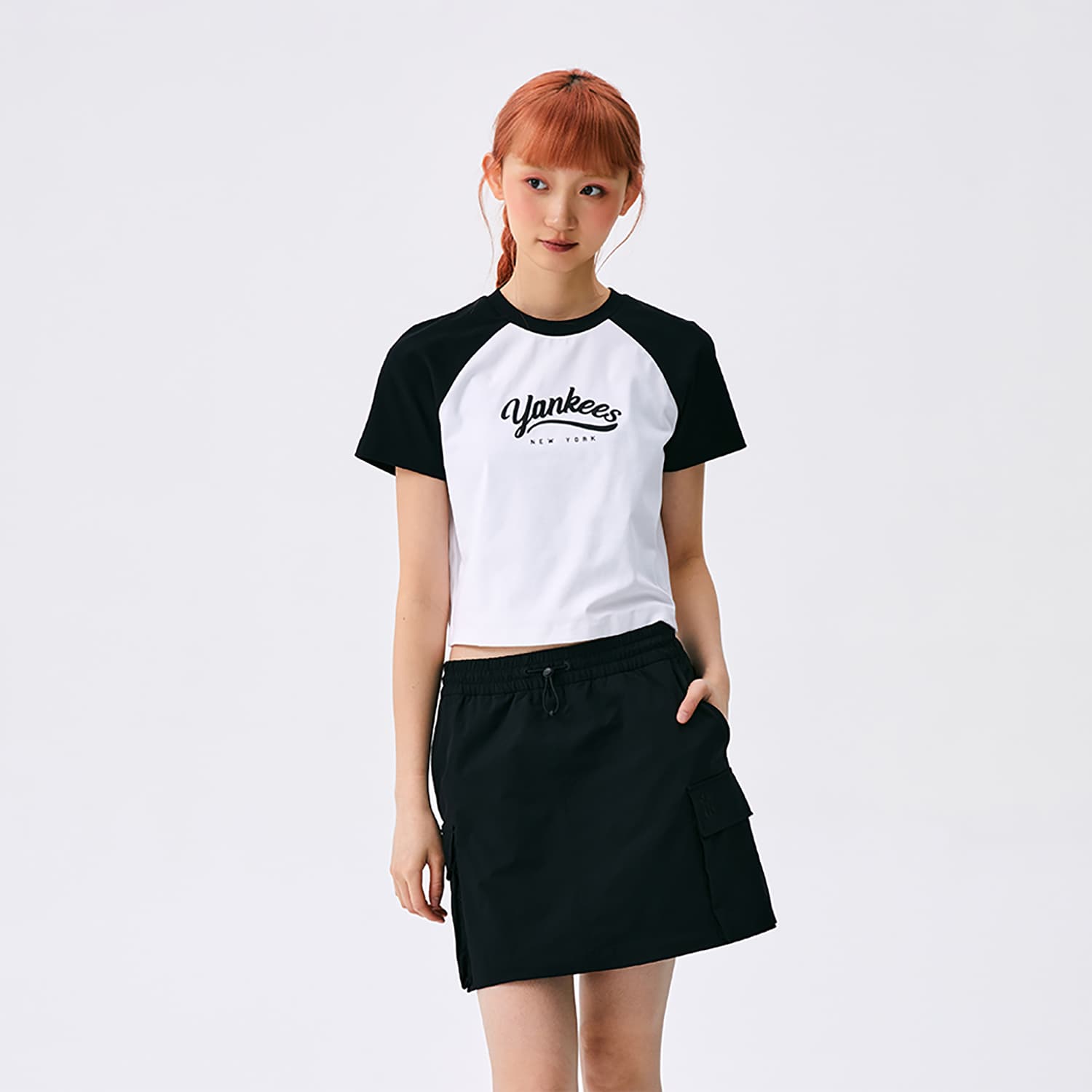 Футболка MLB Preppy Style Collection New York Yankees SS25 Реглан T-Рубашка Женская Черная - изображение 4