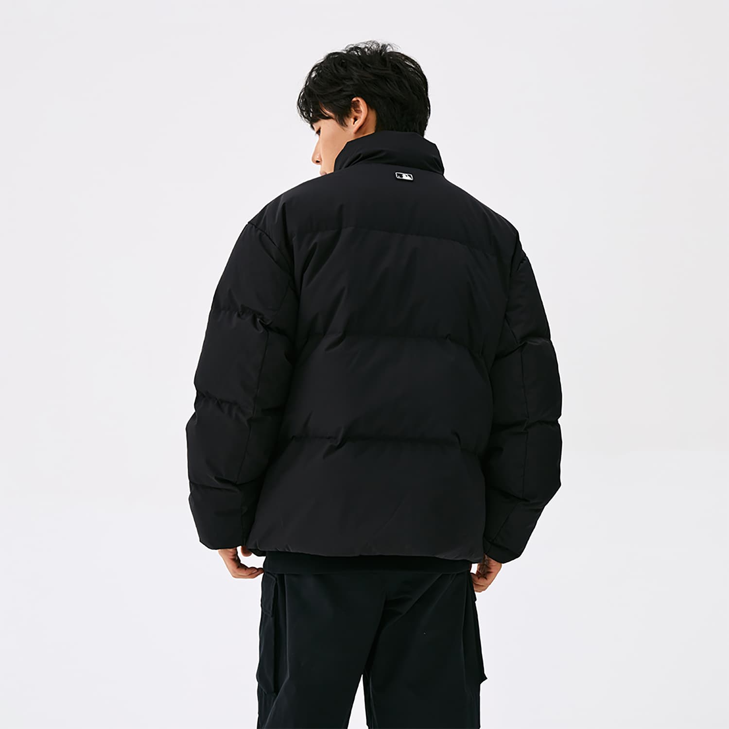 Зимняя куртка MLB New York Yankees Basic Collection FW25 Пуховик Унисекс - изображение 3
