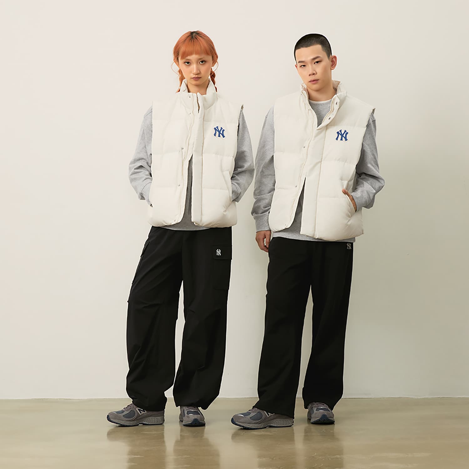 Куртка MLB Preppy Style Collection New York Yankees Пуховый жилет Унисекс Темный крем - изображение 4
