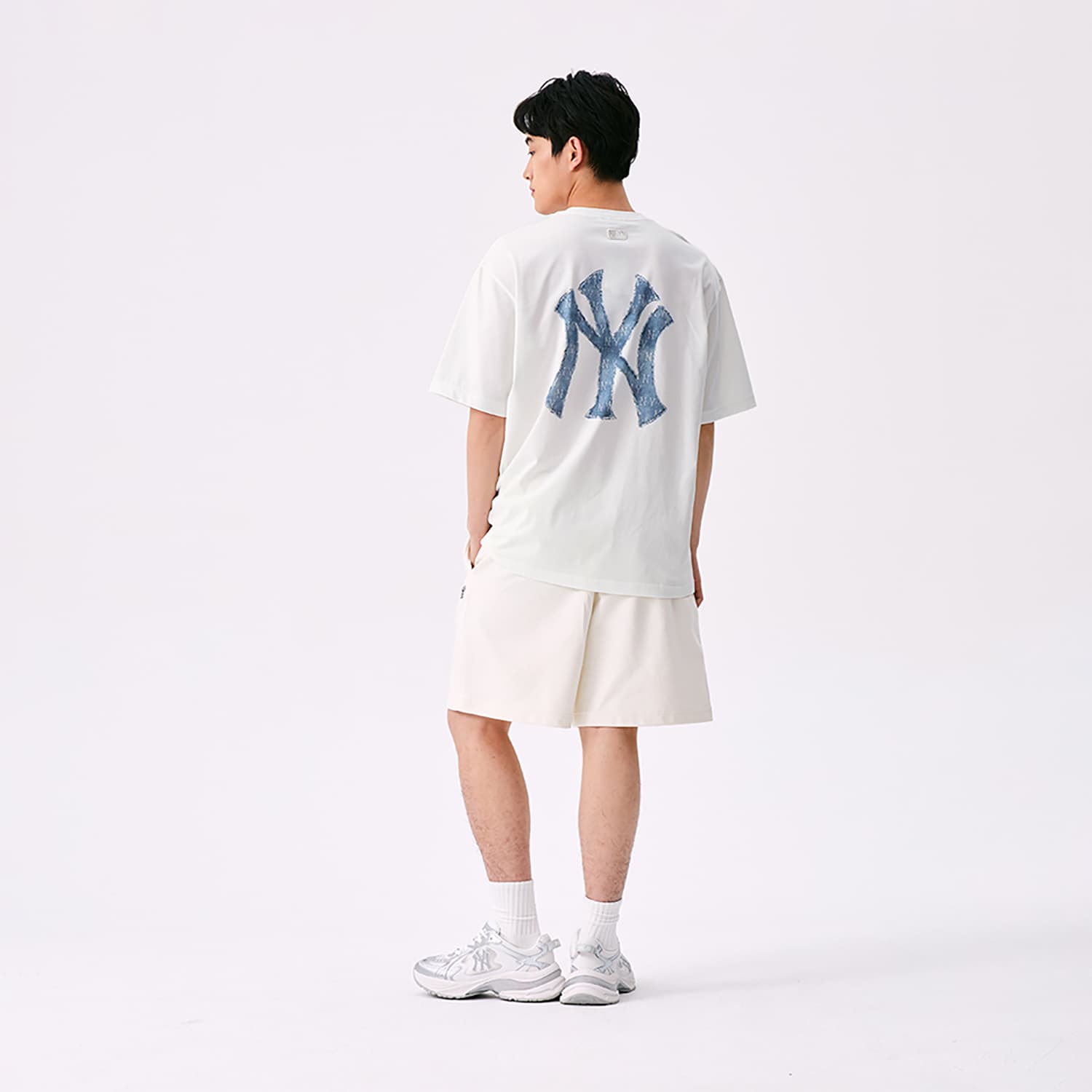 Футболка MLB MONOGRAM SS25 T-Shirt Унисекс Белый - изображение 4