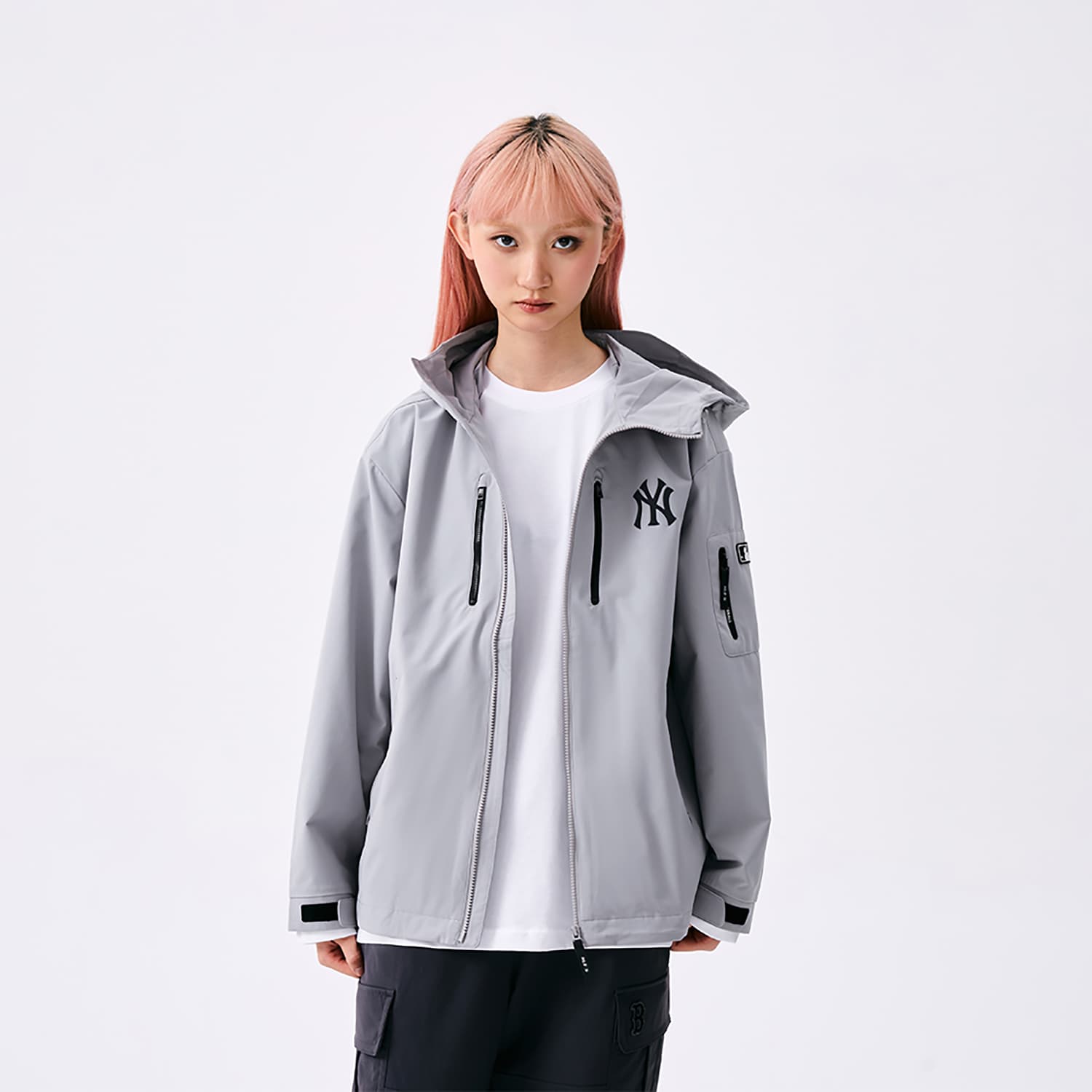 Ветровка MLB New York Yankees Basic Collection SS25 Тренчкот Унисекс Светлый Серый - изображение 4