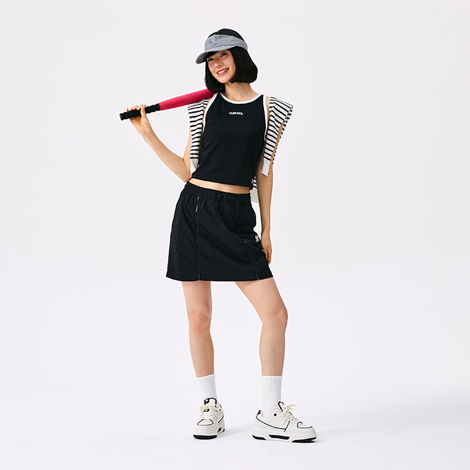 Майка MLB Preppy Style Collection New York Yankees SS25 Майка Женская Черная - изображение 6