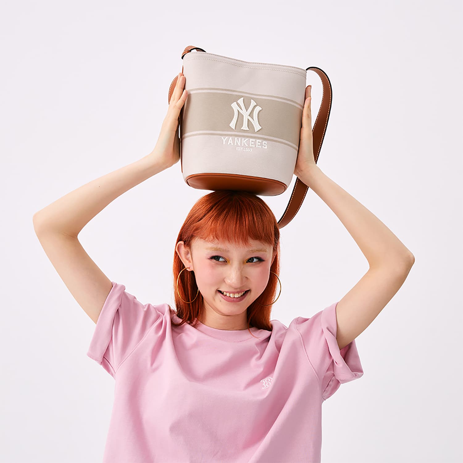 Сумка через плечо MLB New York Yankees Полиэстеровая ткань Ведрообразная сумка Сумка через плечо Сумка-тоут Настольная сумка Женская - изображение 6