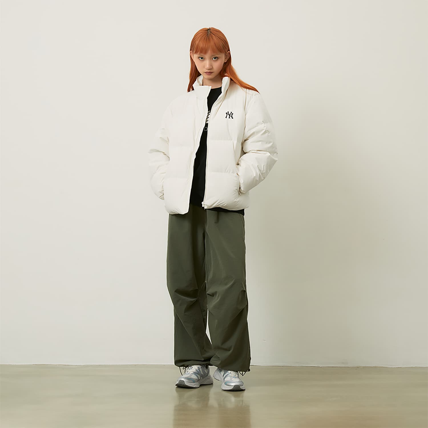 Зимняя куртка mlb New York Yankees Basic Collection FW24 Пуховик Унисекс Кремы - изображение 7