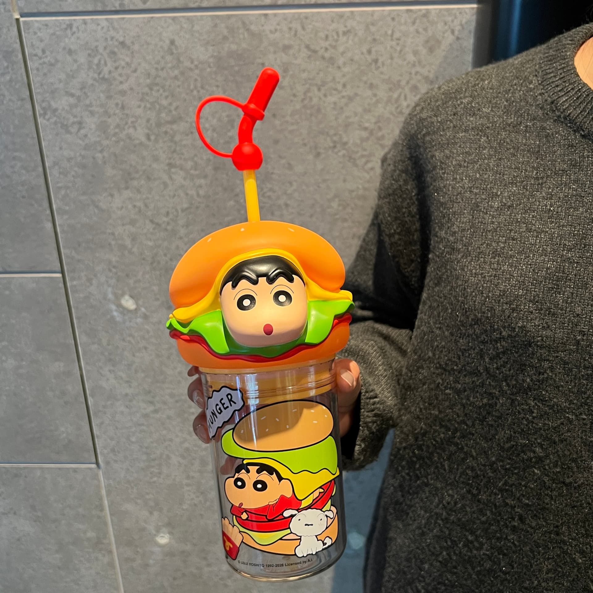 Crayon Shinchan Коллаборация Tritan Пластиковая Водяная Чашка 660 мл - изображение 5