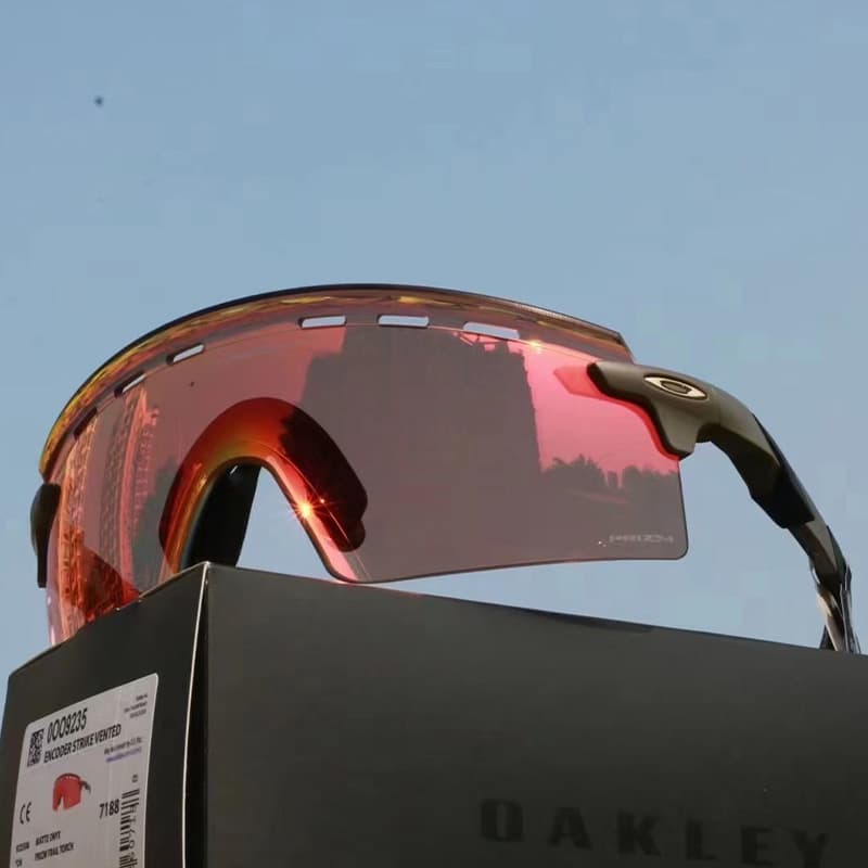 Oakley 9235 Encoder strike vented - изображение 9