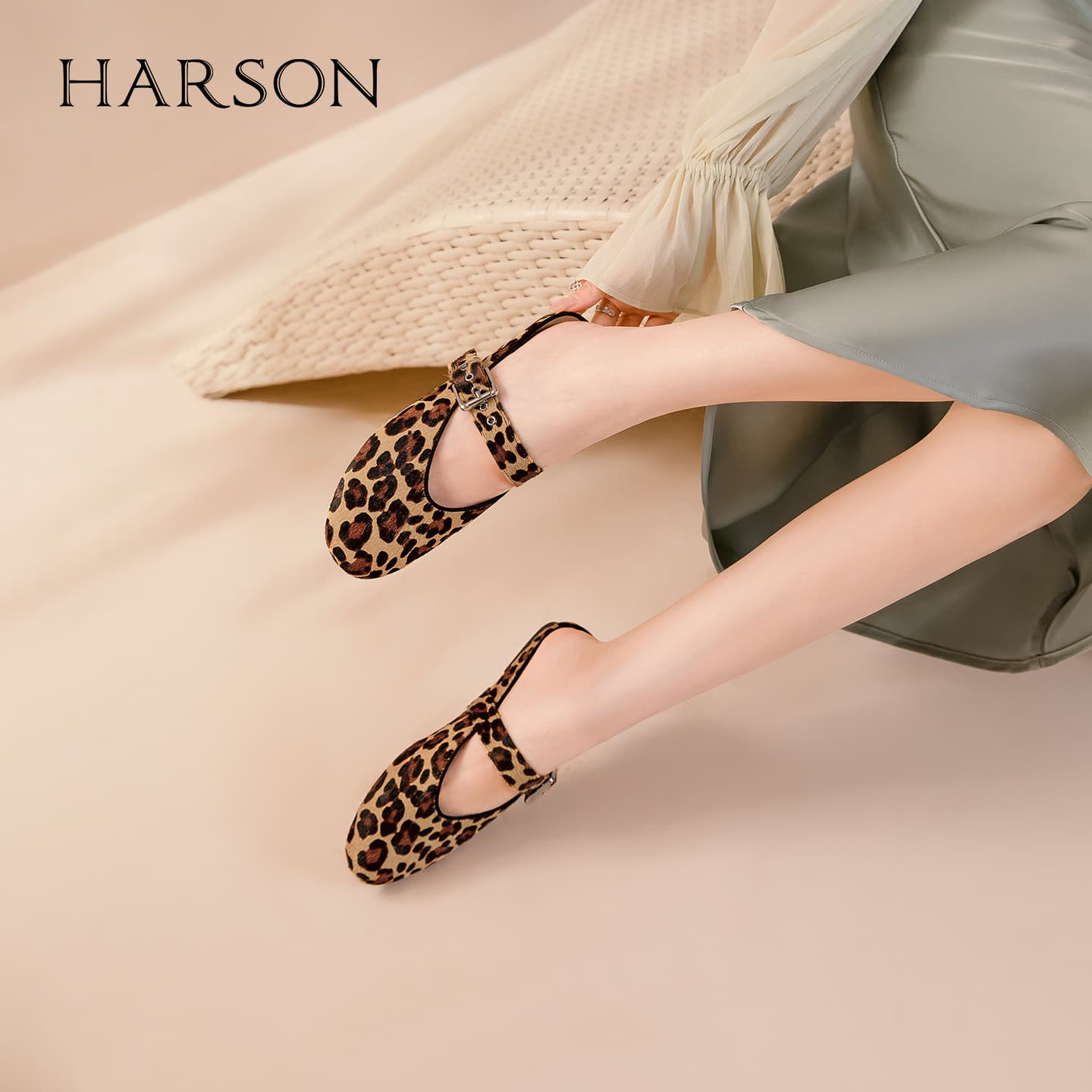 Сандалии HARSON Закрытые тапочки для женщин - изображение 6