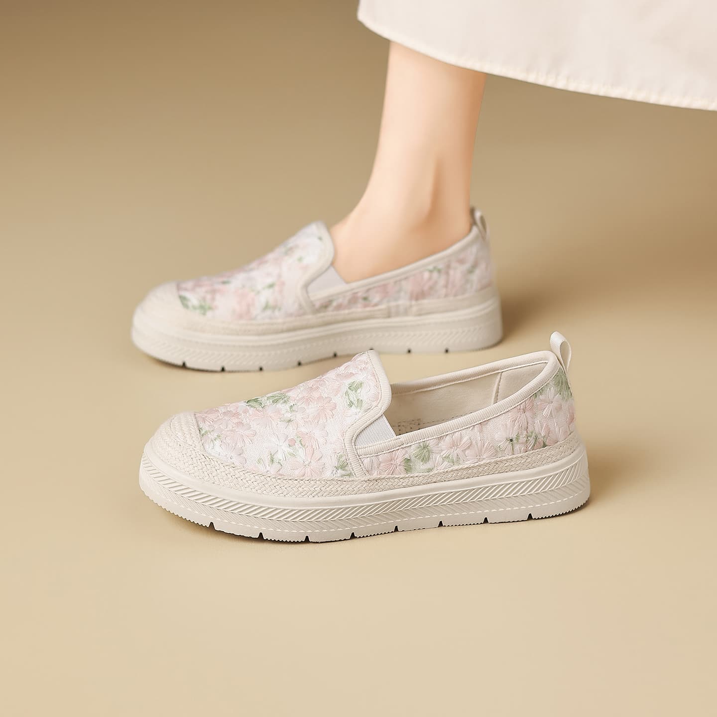 Кроссовки ZHR CHANEL Inspired Коллекция визуально увеличивает рост устойчивая к истиранию легкая противоскользящая низкий топ - изображение 3