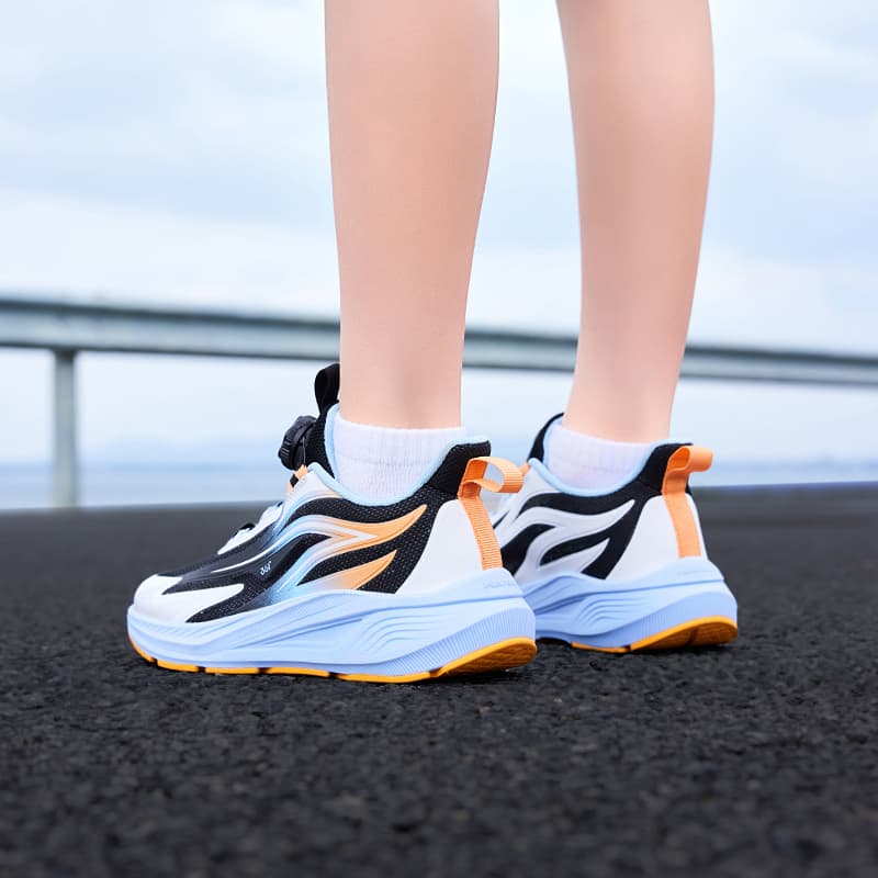 Кроссовки 361°KIDS Lightling 2,0 Противоскользящие Износостойкие Дышащие Амортизирующие и Легкие Беговые Кроссовки Черный Белый - изображение 7