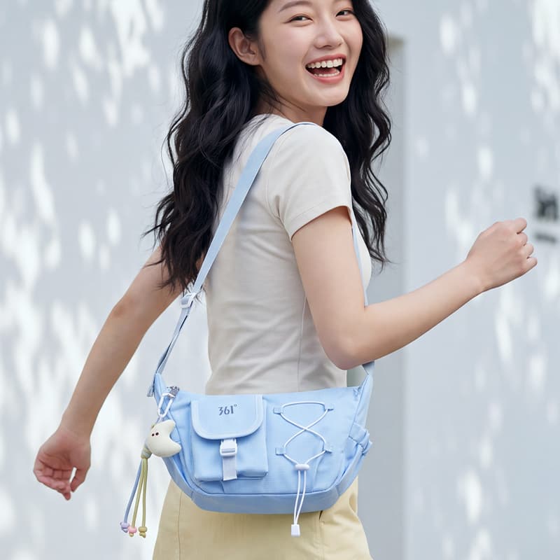 Сумка через плечо 361° Crossbody Bag Blue (Брелок включен) Женская - изображение 5