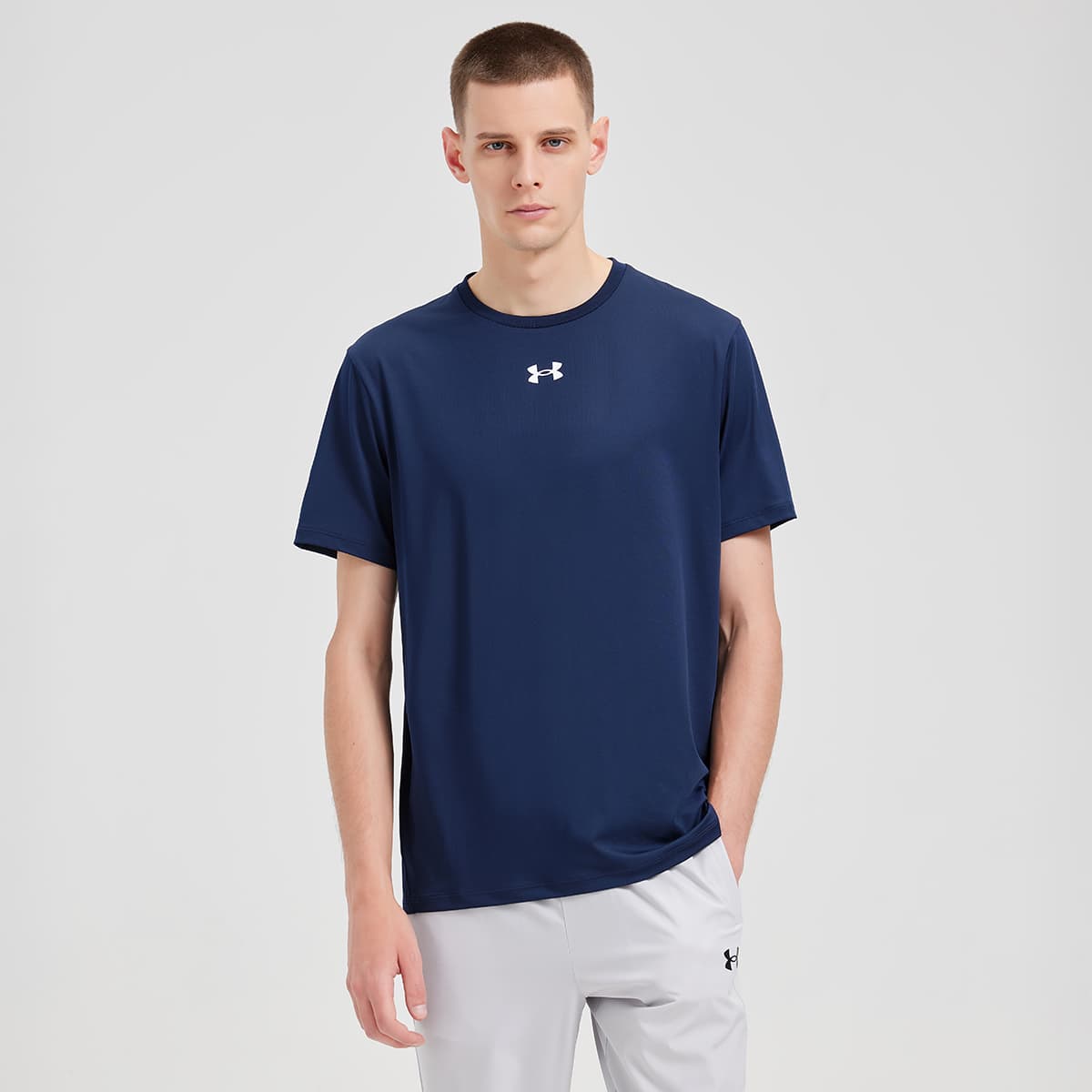 Футболка Under Armour - изображение 3