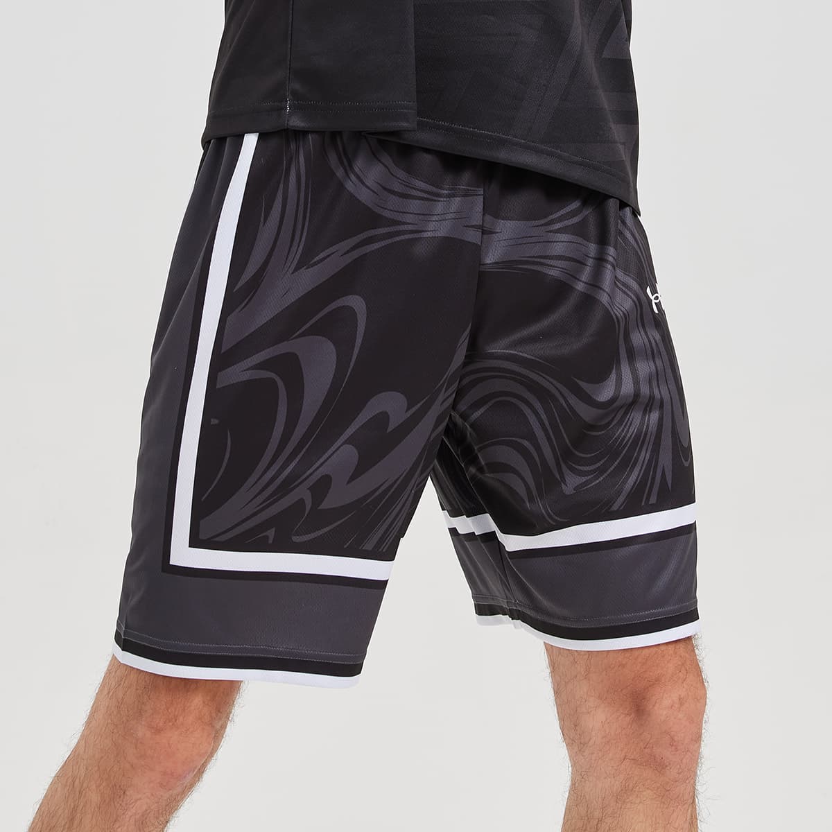 Баскетбольные шорты Under Armour - изображение 3