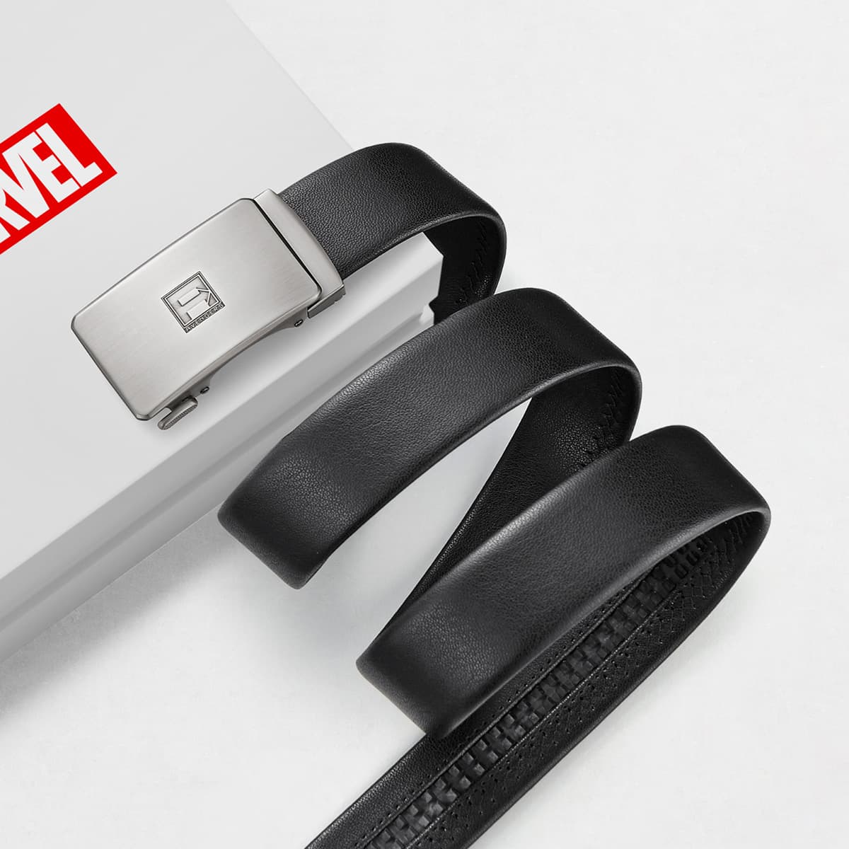 Ремень Disney Marvel The Avengers Collection Ремни из коровьей кожи Мужские 3,5 см - изображение 3