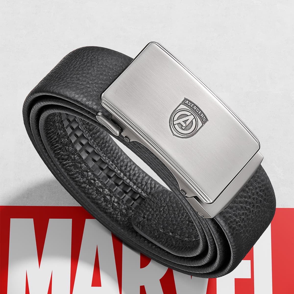 Ремень Disney Marvel The Avengers Collection Ремни из коровьей кожи и сплава мужские черные 3,5 см - изображение 3
