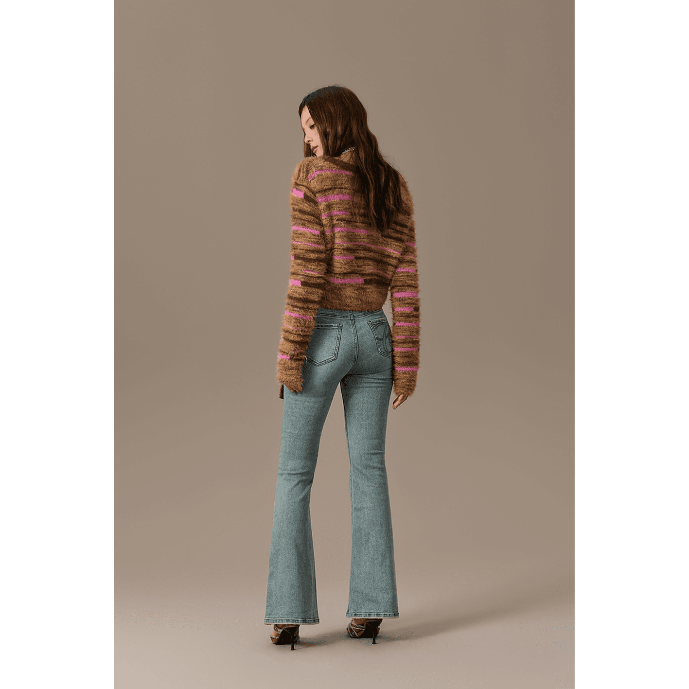 Джинсы CHUU Medium Denim Blue Women's Jeans CHUU Средний деним синий женский джинсы - изображение 4