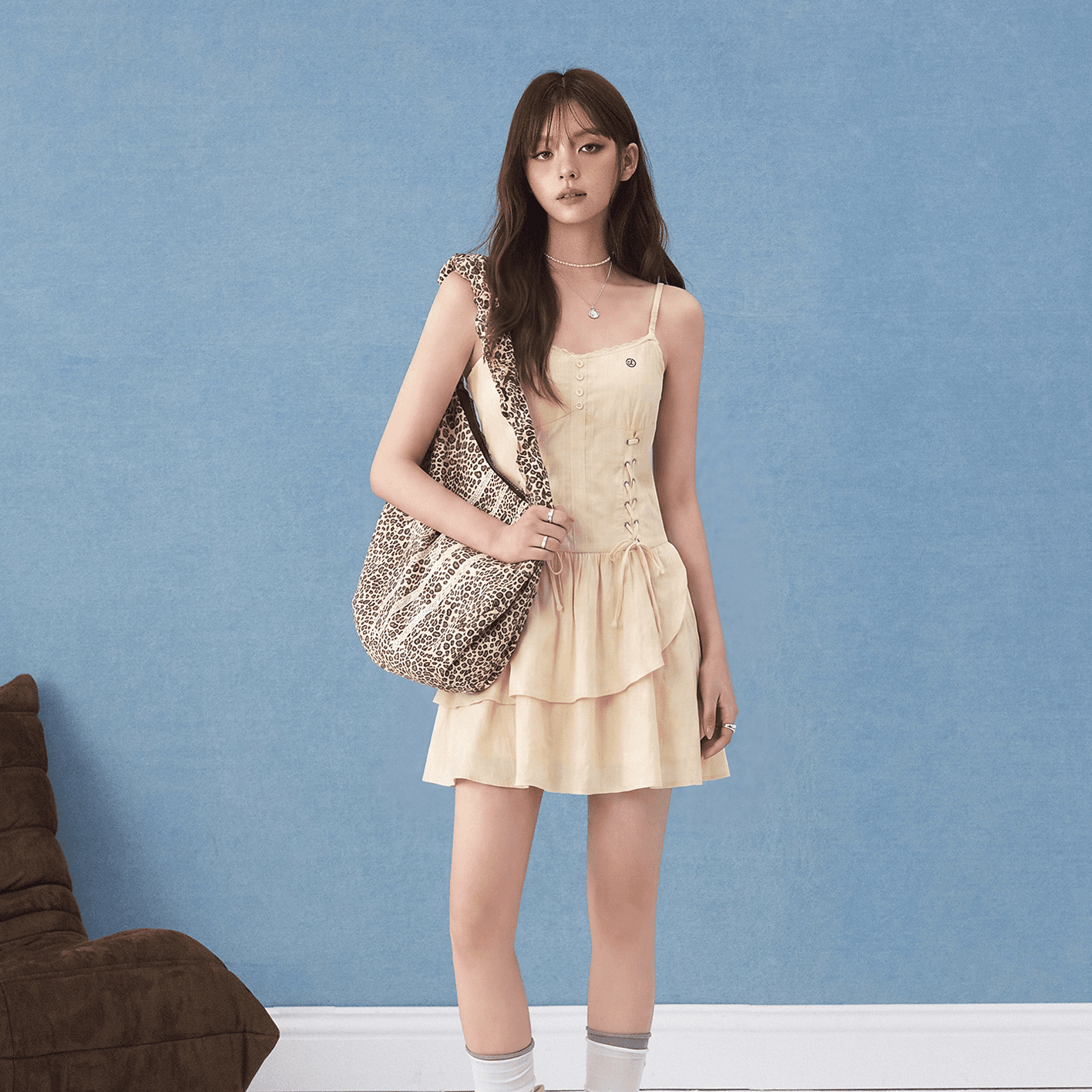 CHUU Светло-желтый с накладками женские платья с бретелями - изображение 5