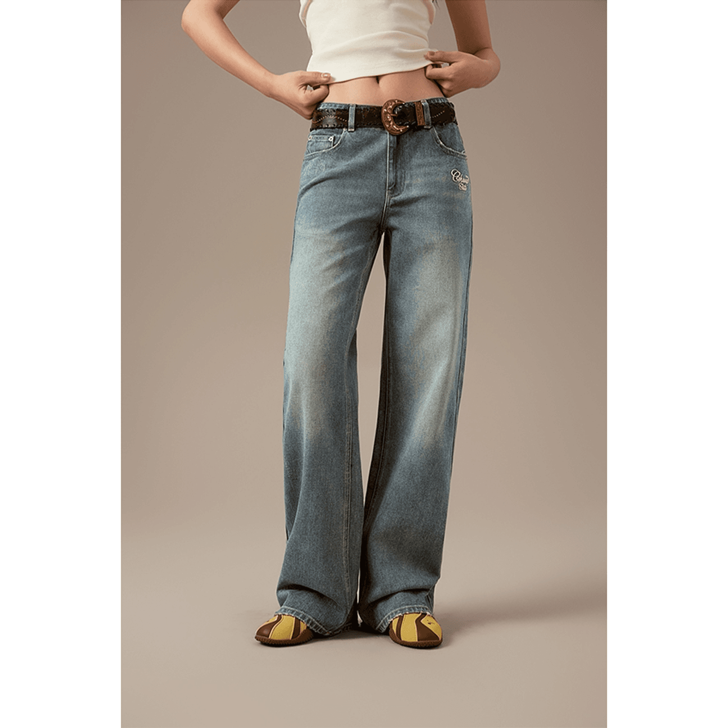 Джинсы CHUU Medium Denim Blue Women's Jeans CHUU Средний деним синий женский джинсы - изображение 3