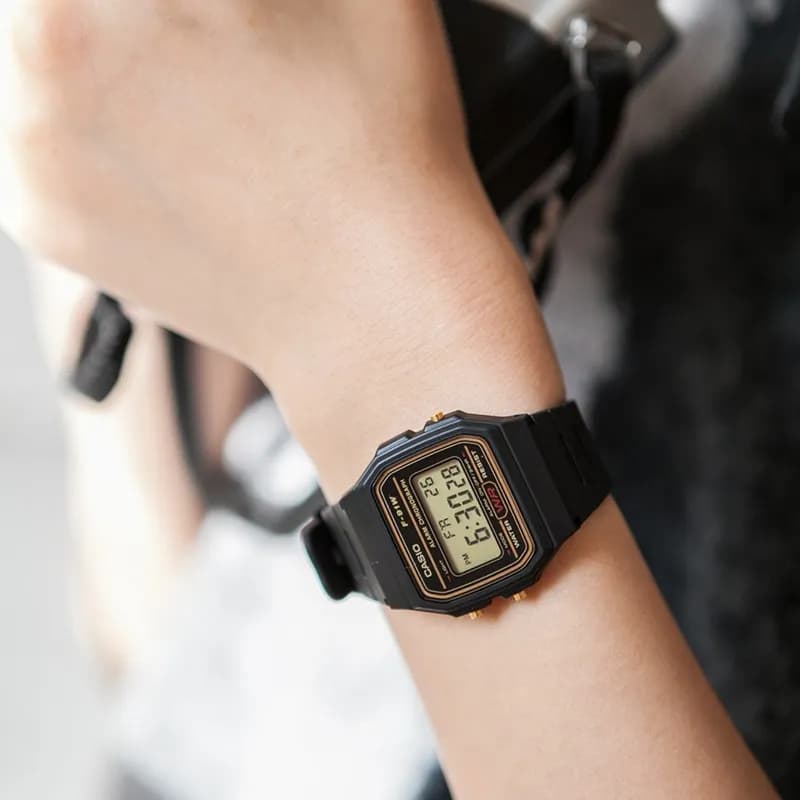 Часы Casio Classic Retro Quartz Black Dial - изображение 4