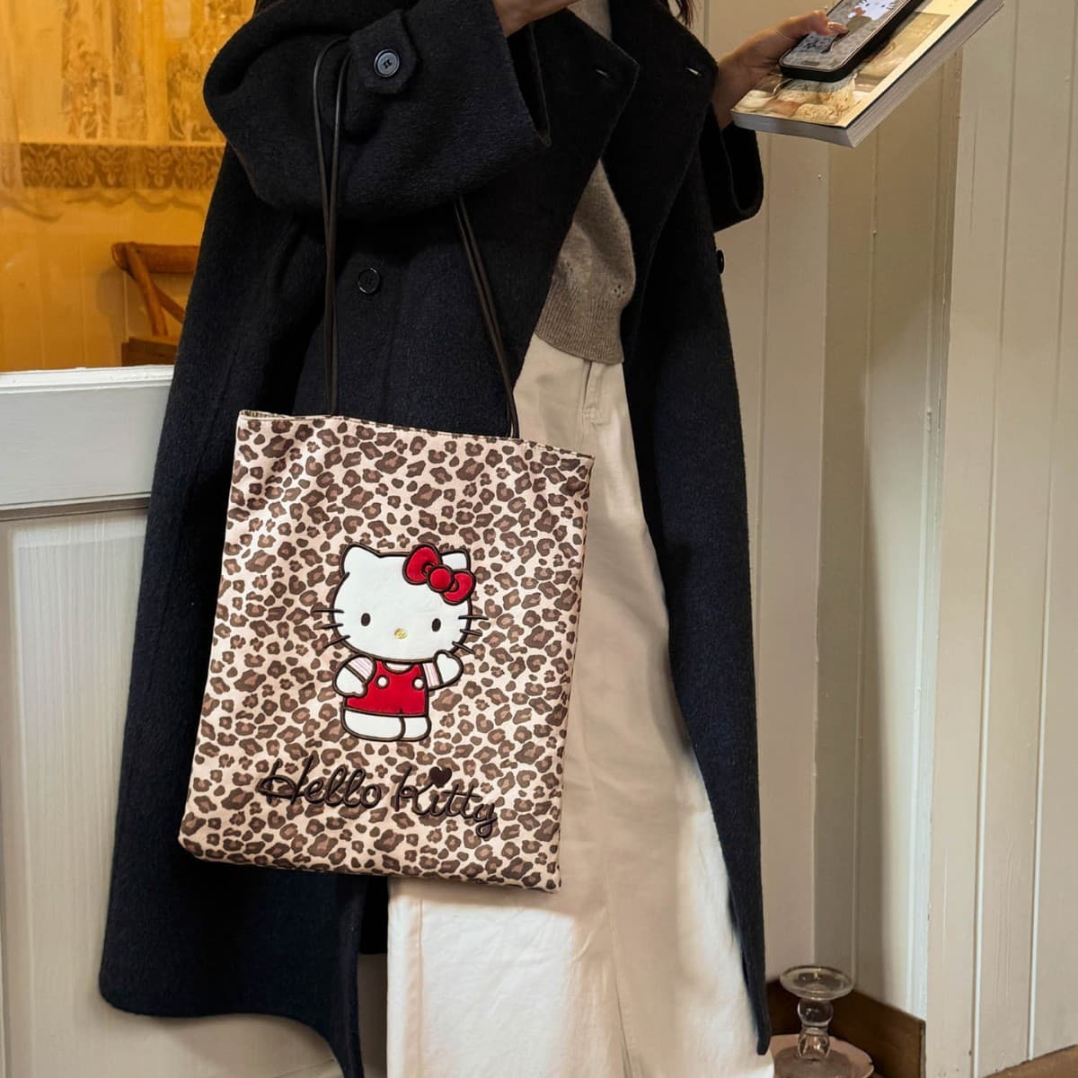 Мини-сумка Санрио Hello Kitty Полиэстеровая Сумка через плечо Стандартная Женская Кофейного цвета - изображение 5