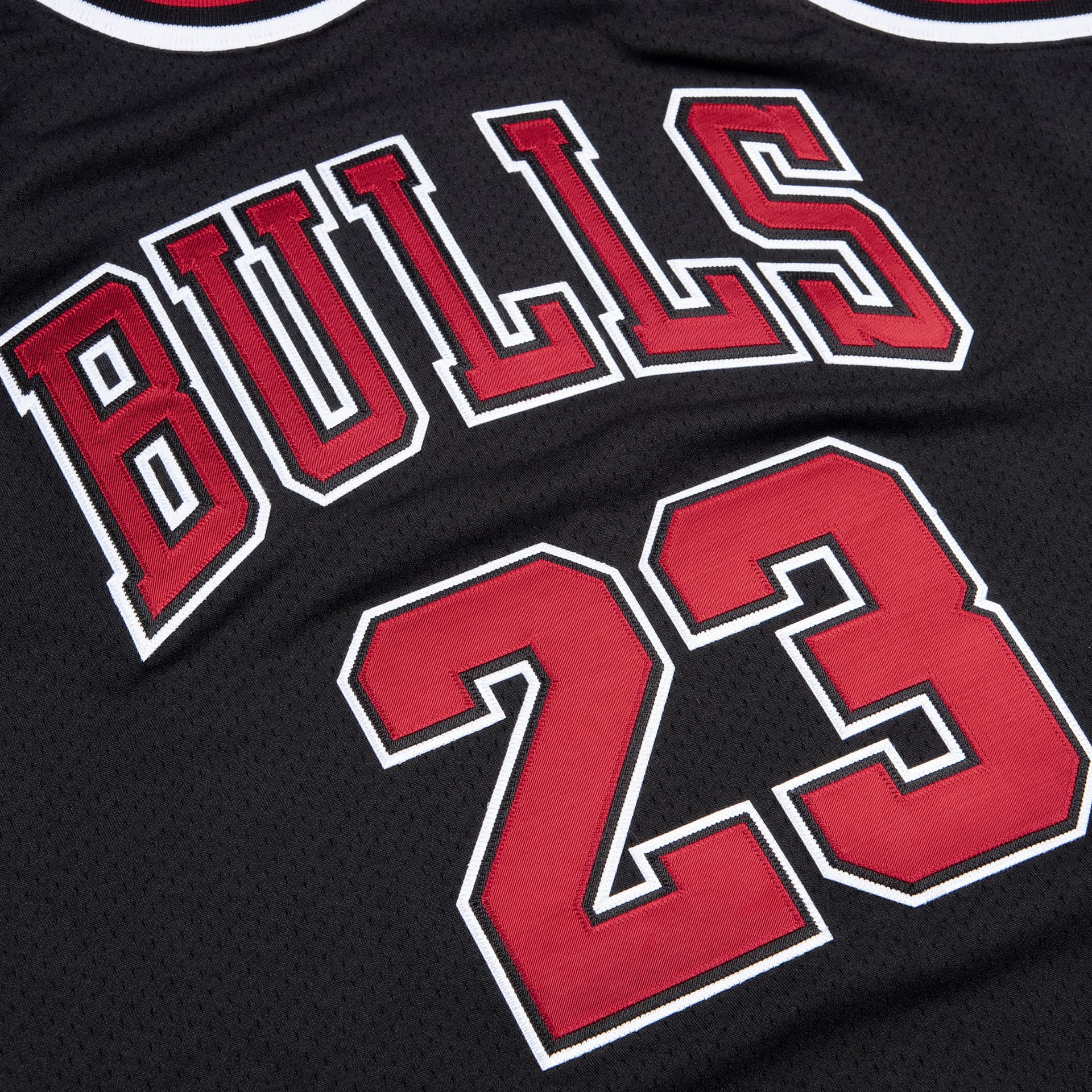 Баскетбольная майка Mitchell & Ness NBA Bulls Jersey 23 Jordan - изображение 5