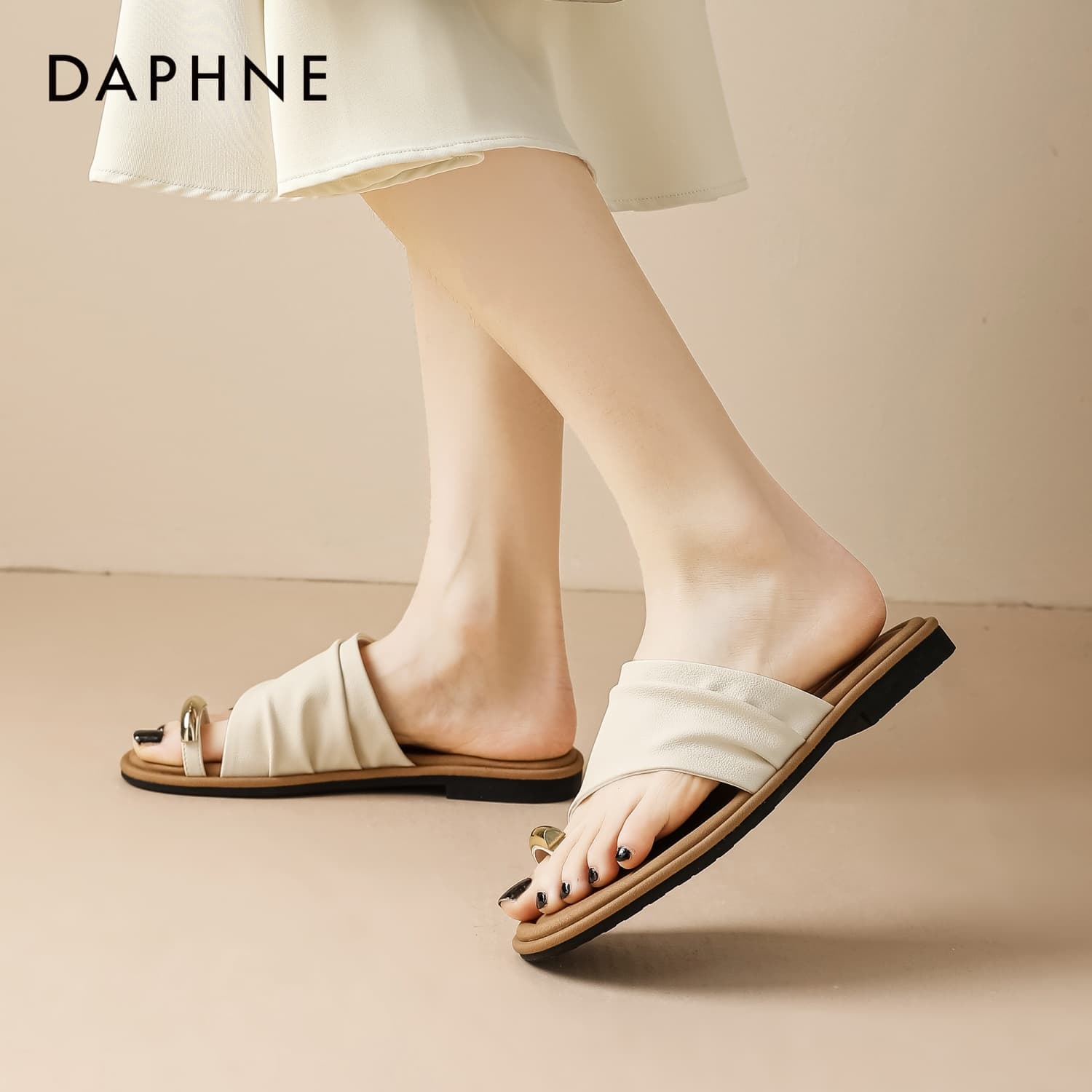 Сандалии Daphne Шлепанцы Женские - изображение 4