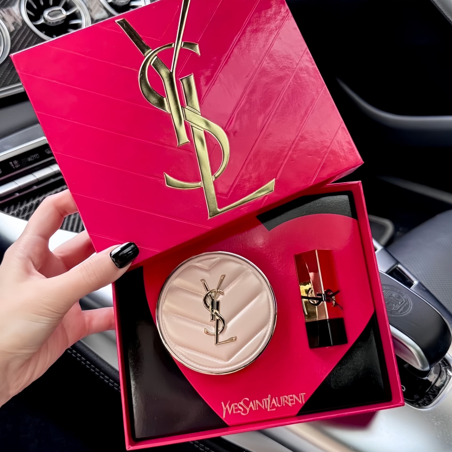 Yves Saint Laurent Наборы для макияжа Женские - изображение 2