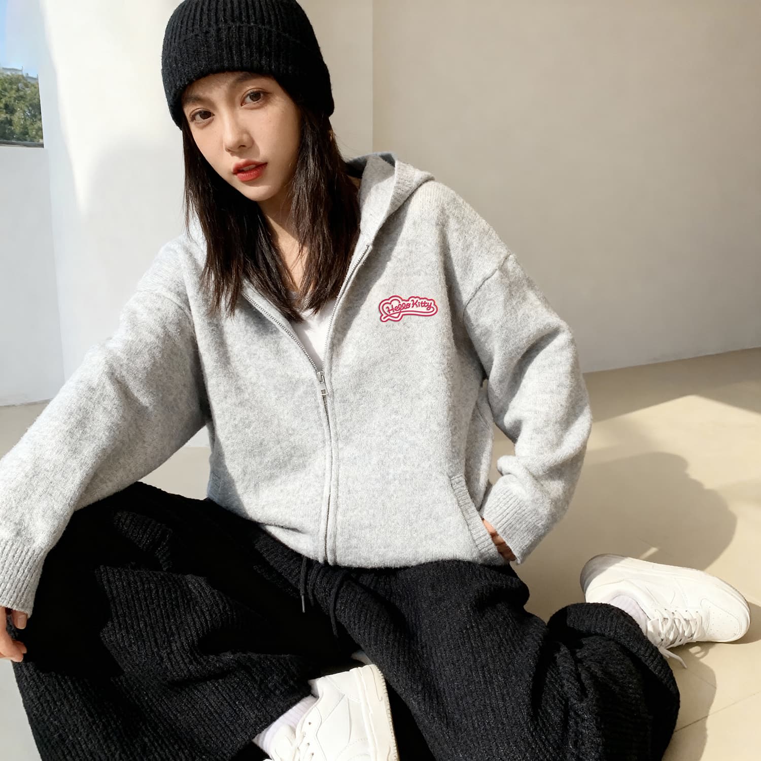 Кофта Sanrio x Hello Kitty Хелло Китти SS25 Свитер Унисекс - изображение 3