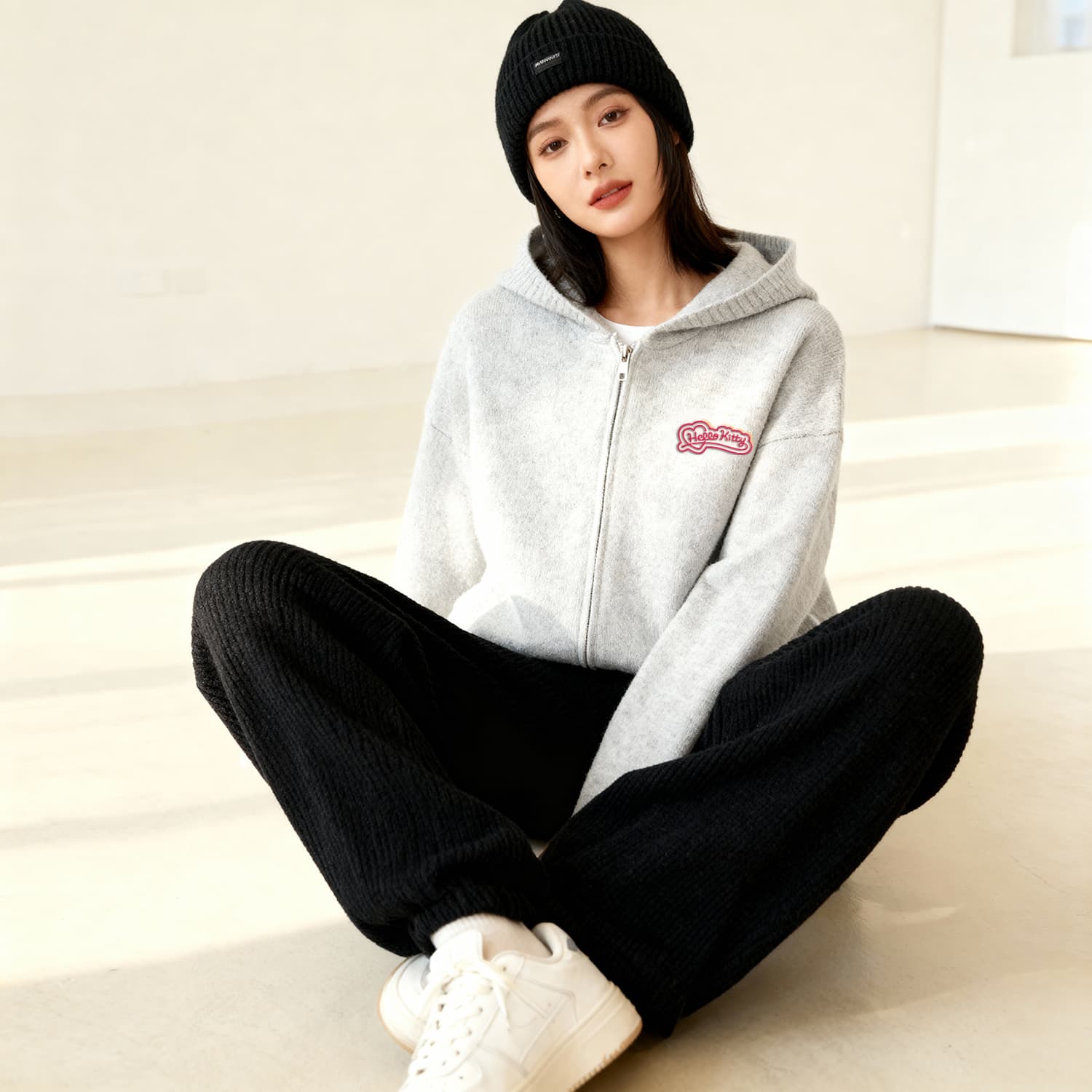 Кофта Sanrio x Hello Kitty Хелло Китти SS25 Свитер Унисекс - изображение 4