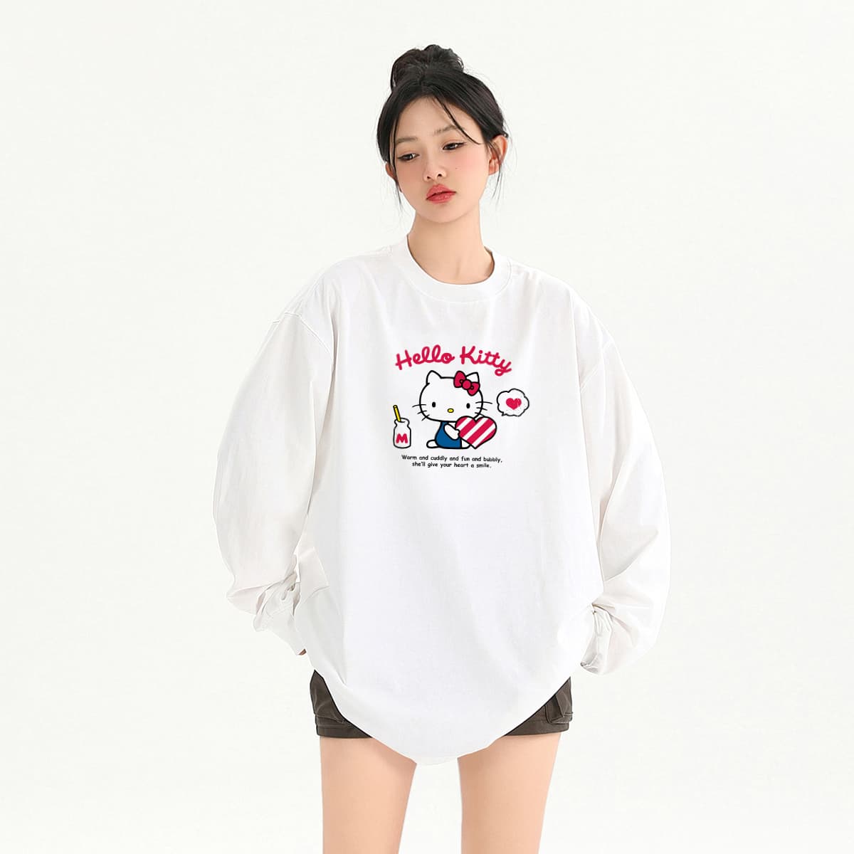 Футболка Sanrio x Hello Kitty T-рубашка унисекс - изображение 3