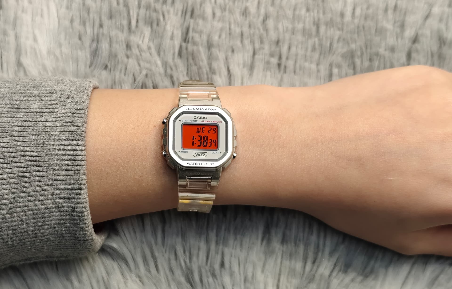 Часы CASIO VINTAGE LA-20WHS-7A-Silver Aurora - изображение 7