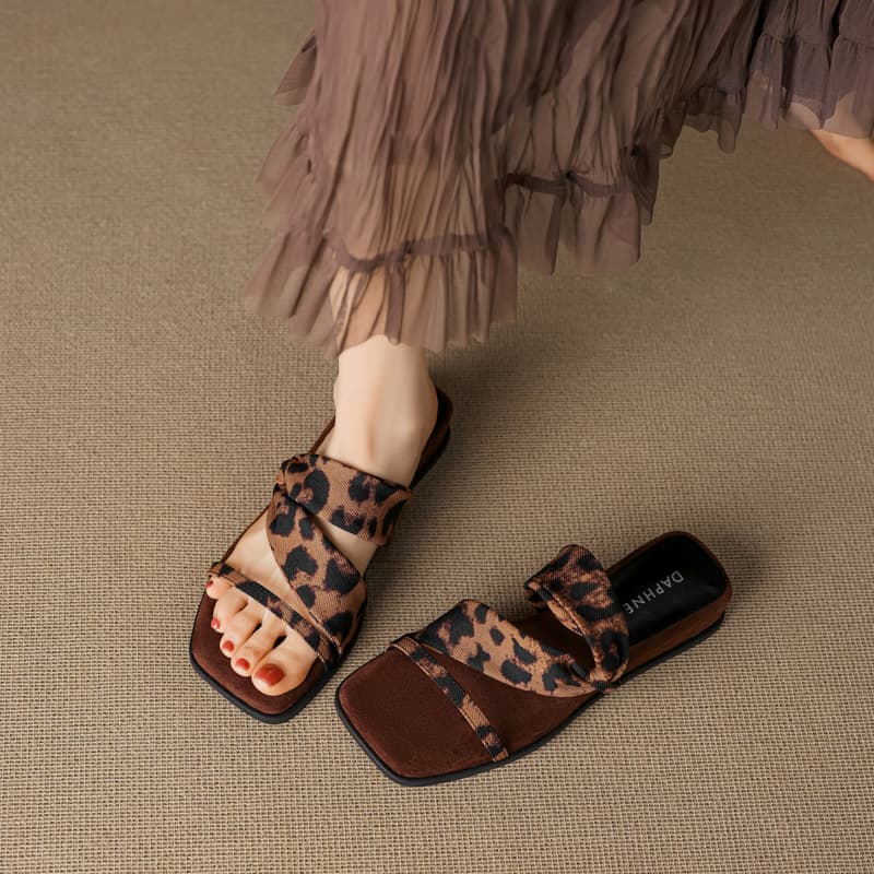 Сандалии Тапочки DAPHNE Rubber Slide Женские - изображение 5