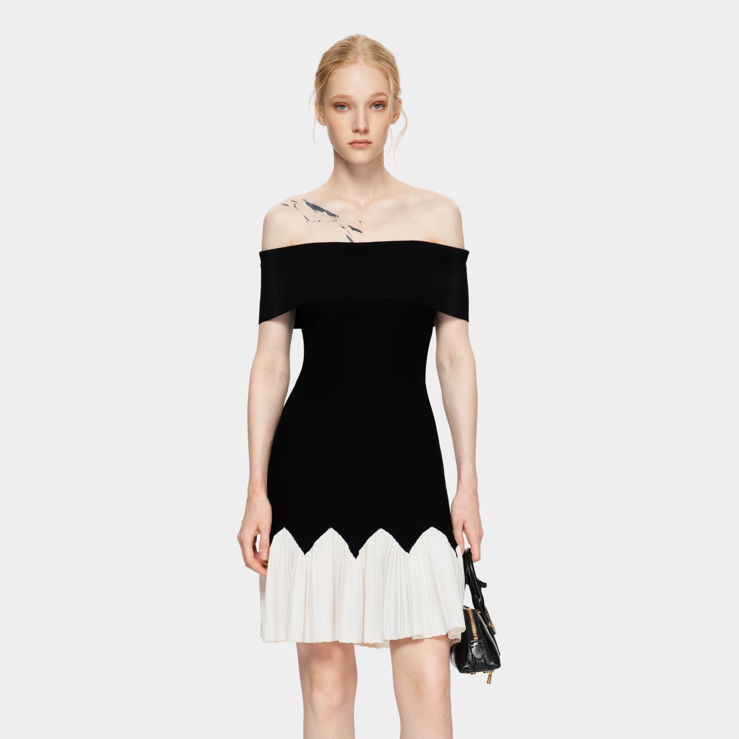 Платье PINKO SS26 Короткий Sleeved Платье Женские - изображение 2