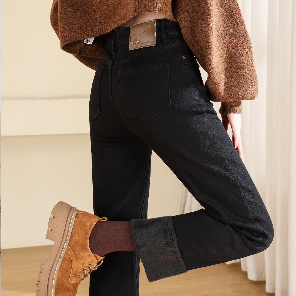 Джинсы JEANSWEST Черные Женские Джинсы - изображение 3