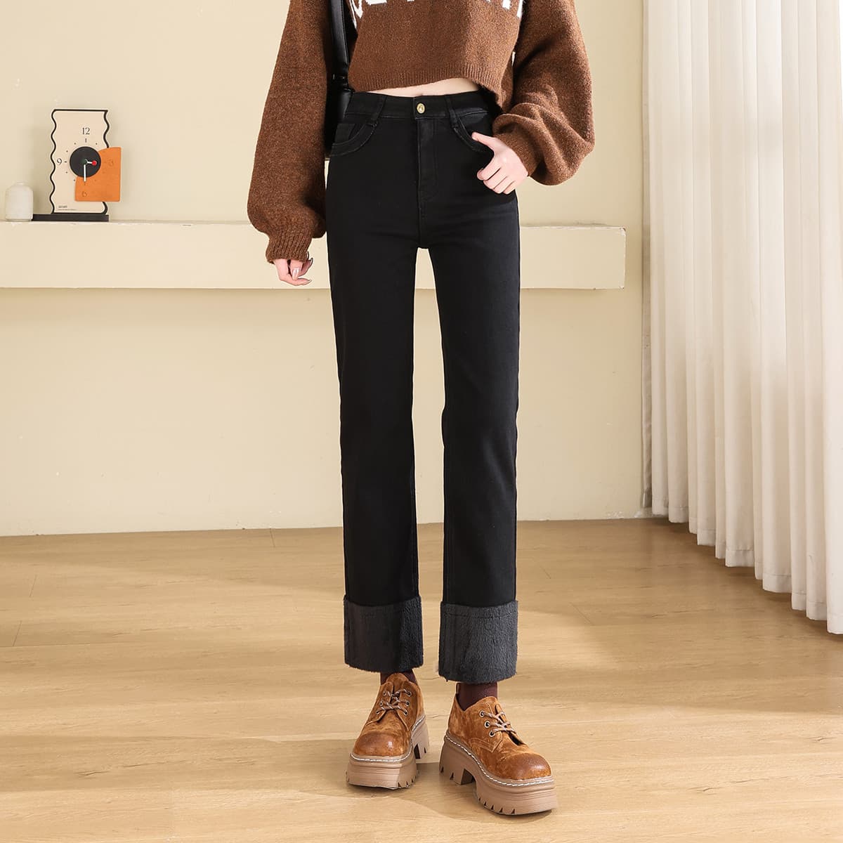 Джинсы JEANSWEST Черные Женские Джинсы - изображение 2