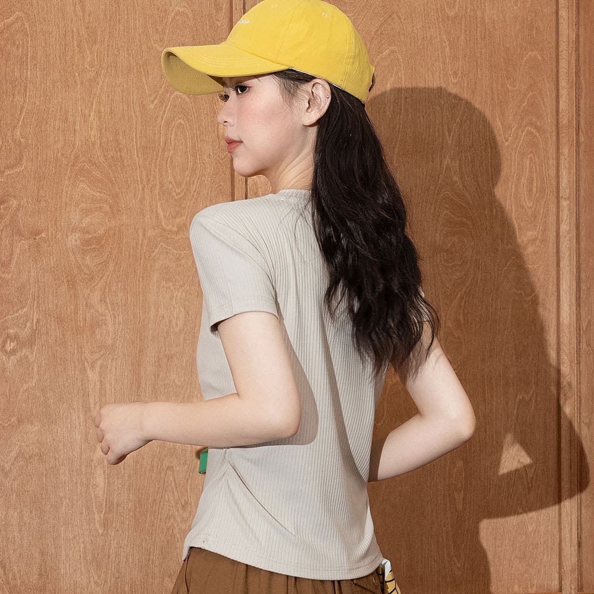 Футболка JEANSWEST Женские T-рубашки - изображение 4