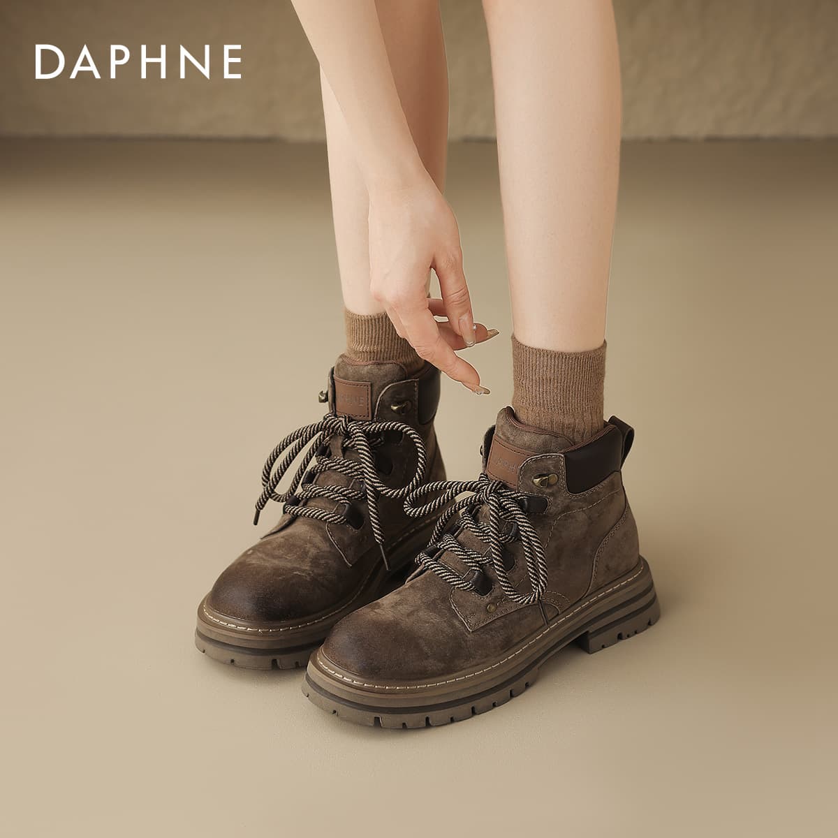 Ботинки Daphne 11cm Martin Boot Женские - изображение 7