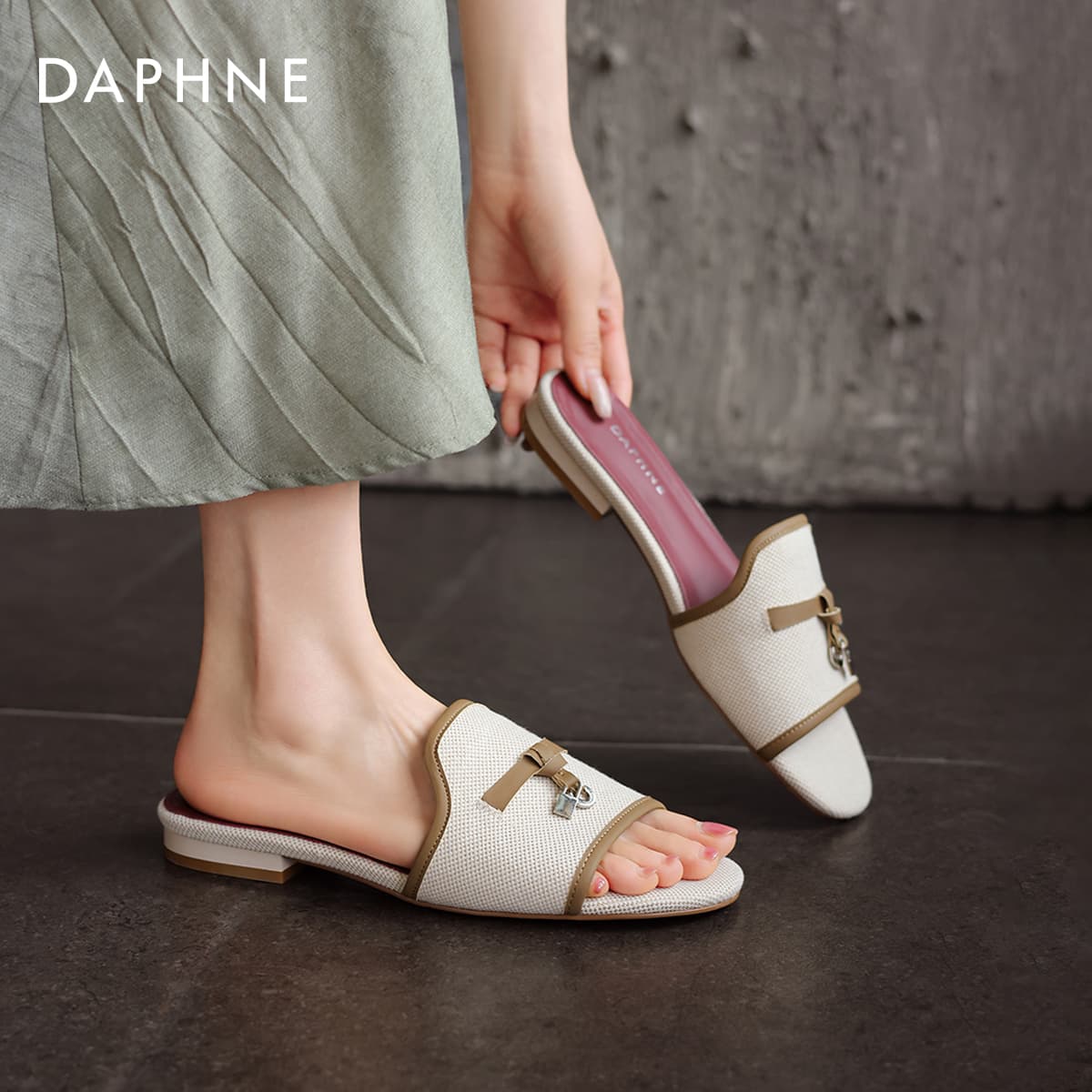 Сандалии Daphne Шлепанцы Женские - изображение 8