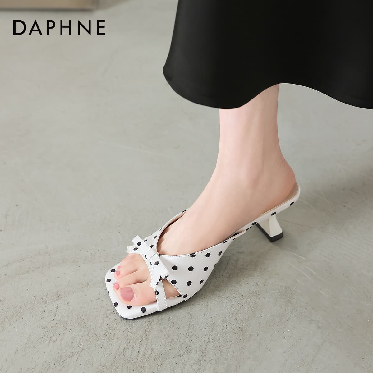 Шлёпанцы Daphne Ткань one Шнуровка Сандалии Женские - изображение 5