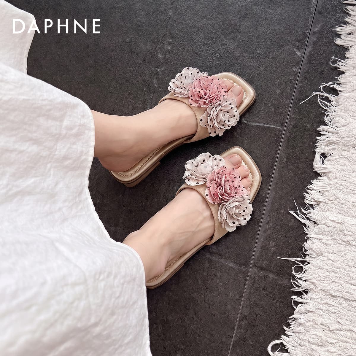 Сандалии Daphne Шлепанцы Женские - изображение 3
