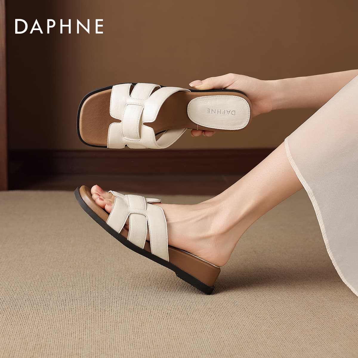 Сандалии Daphne Шлепанцы Женские - изображение 3