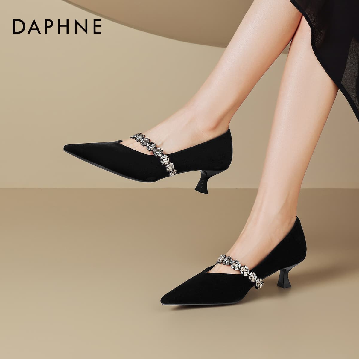 Туфли DAPHNE Высокие каблуки Low Топ Черный Женские - изображение 4