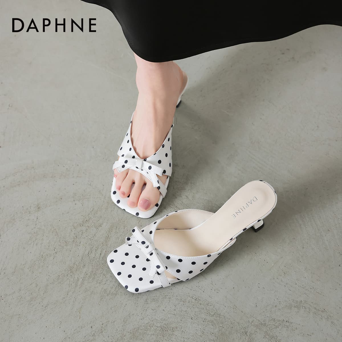 Шлёпанцы Daphne Ткань one Шнуровка Сандалии Женские - изображение 4